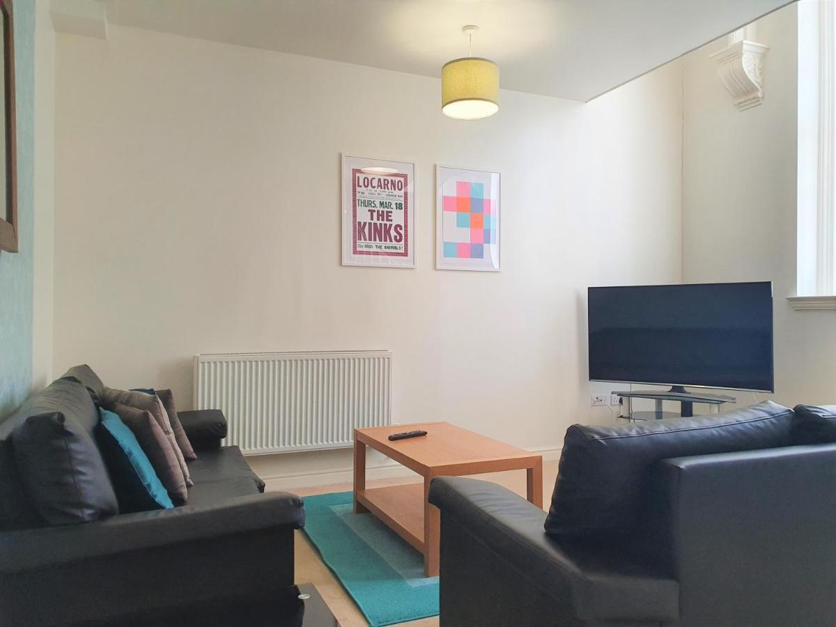 Central Apartments - Spacious 2 Beds Swindon Exteriör bild
