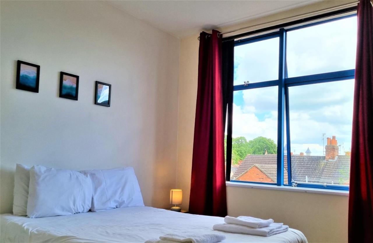 Central Apartments - Spacious 2 Beds Swindon Exteriör bild